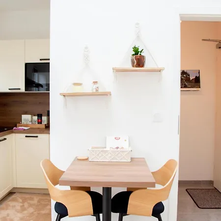 Charming Near Prague Airport Tuchomerice